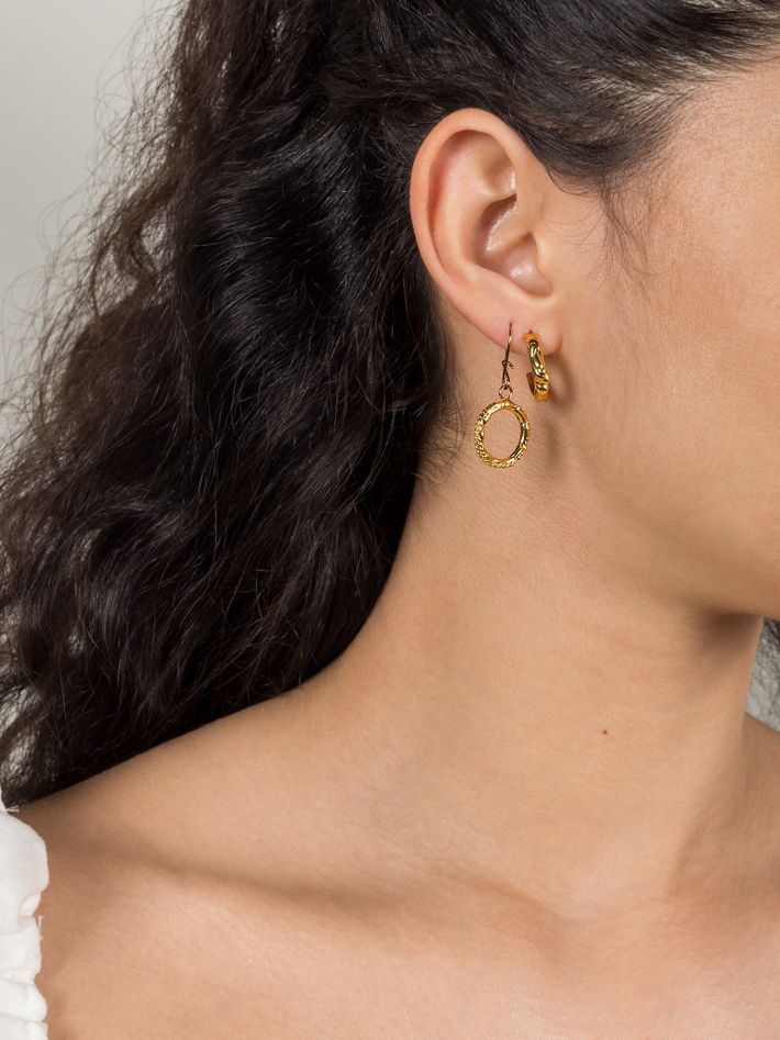 Lavish chain earrings