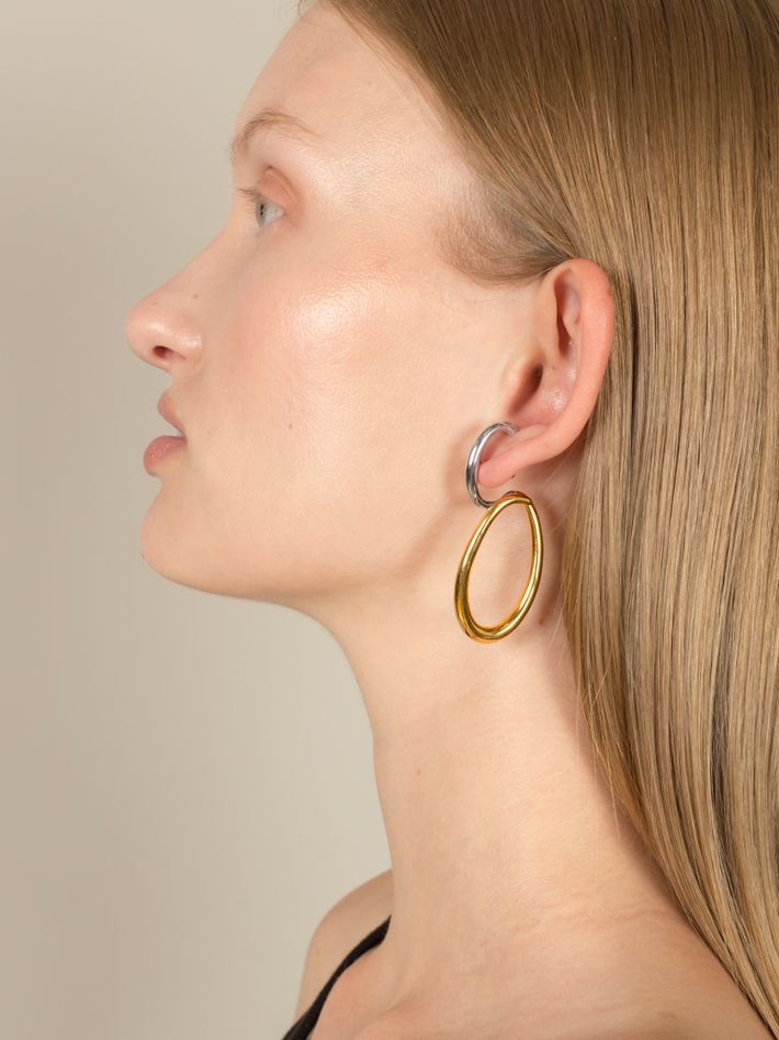 Delta earring