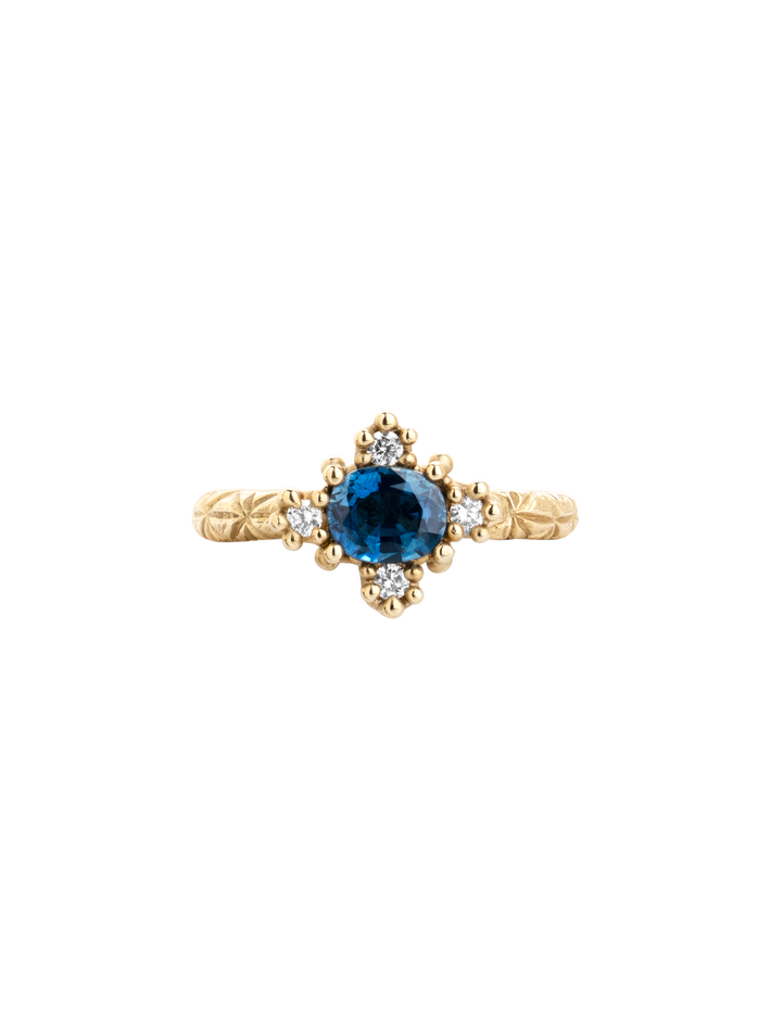 Blue sapphire croix ring
