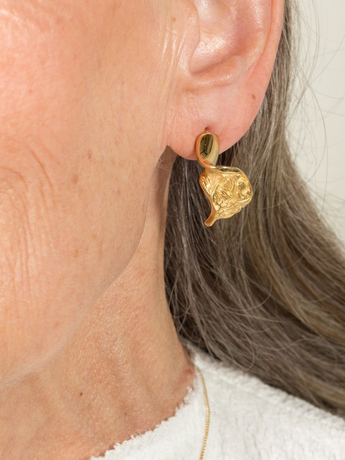 Whirl earrings