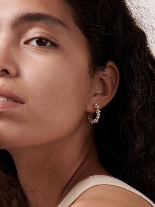 Stratus pearl earrings photo