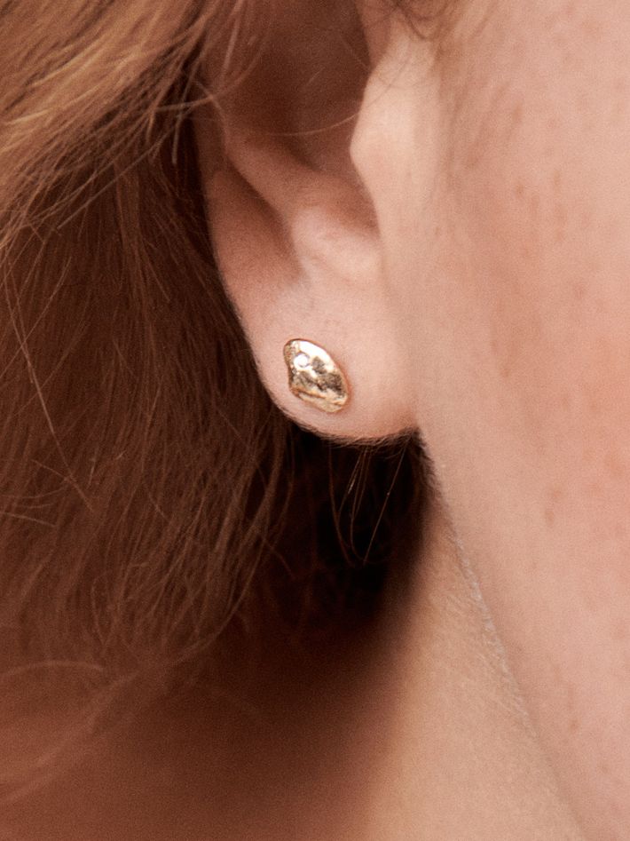 Teshima diamond earring