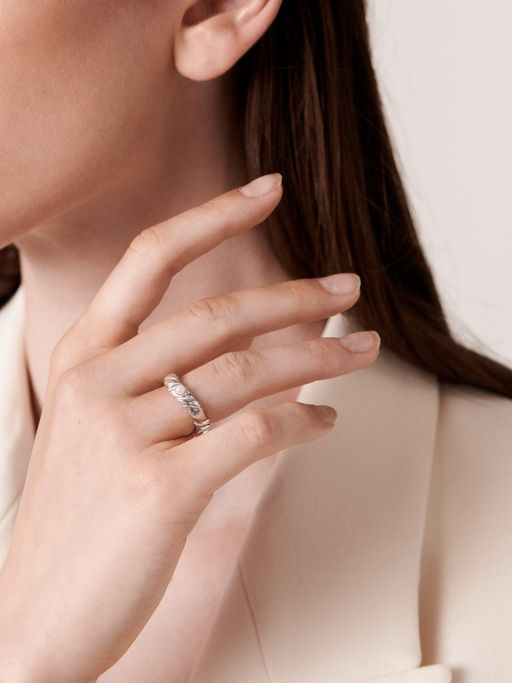 Element one ring photo