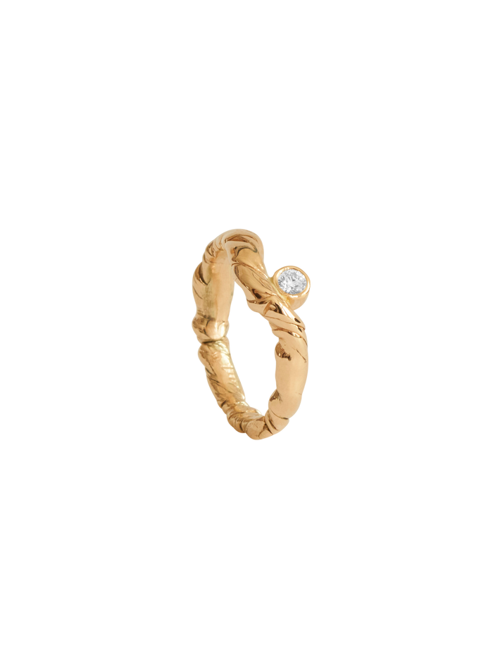 Curva diamond ring