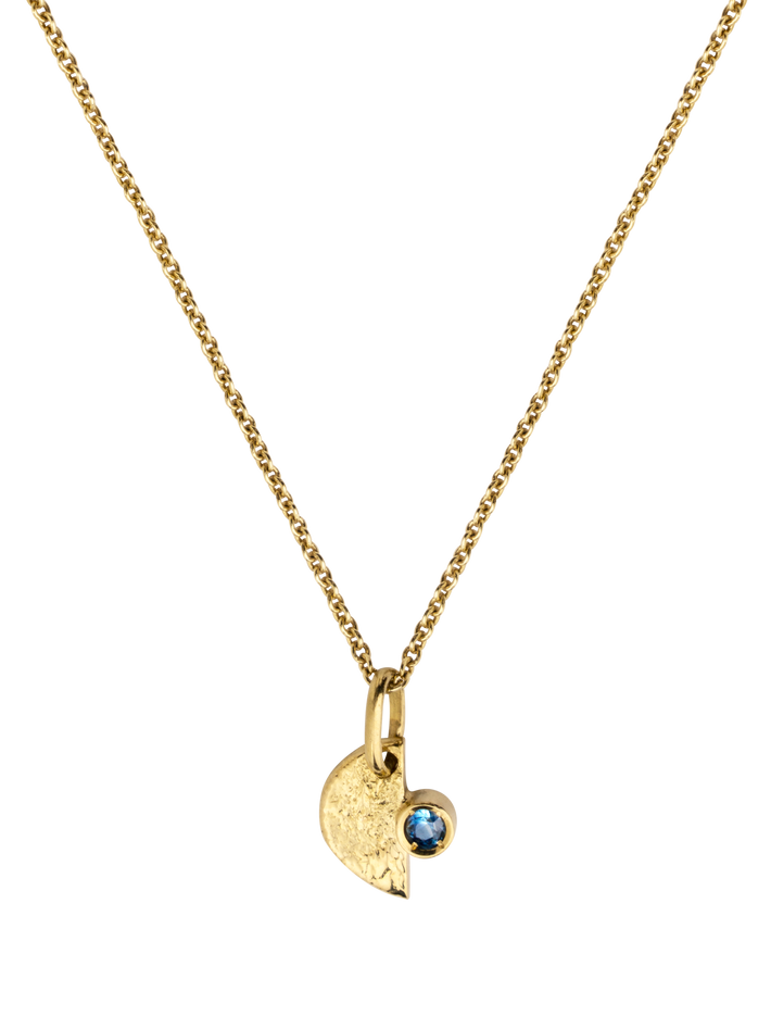 Elena amulet gold & blue sapphire