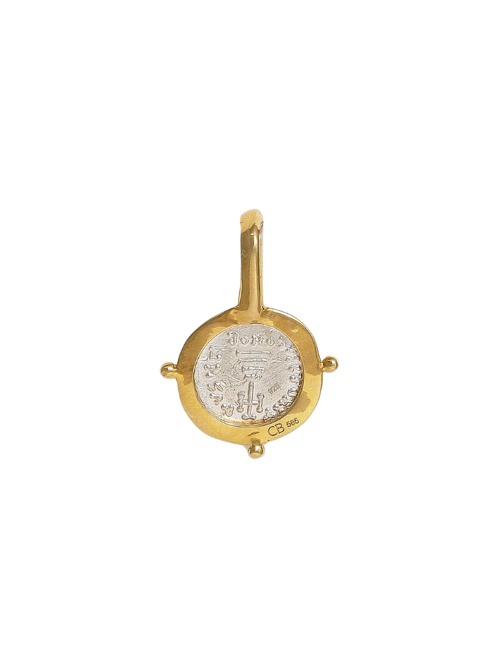 Khazaria pendant in sterling silver and diamond - solid gold