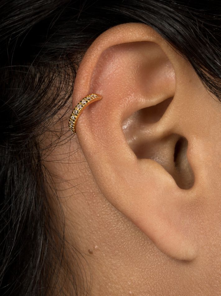 Eco-fine ear cuff yellow gold with white diamonds