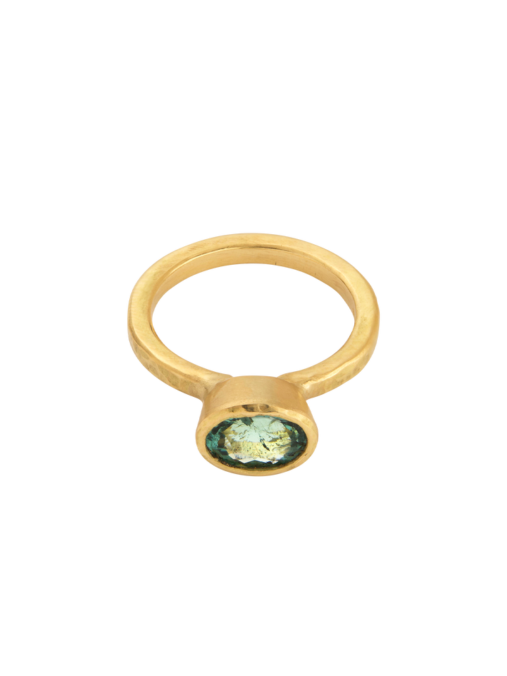 18kt yellow gold teal tourmaline ring