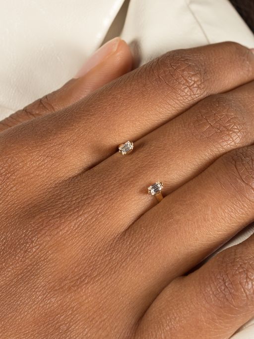 Baguette dots ring photo