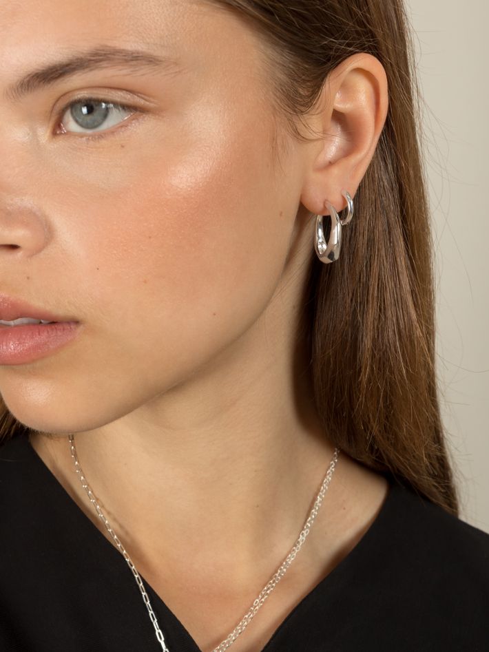 Thalassa tapering faceted chunky hoops