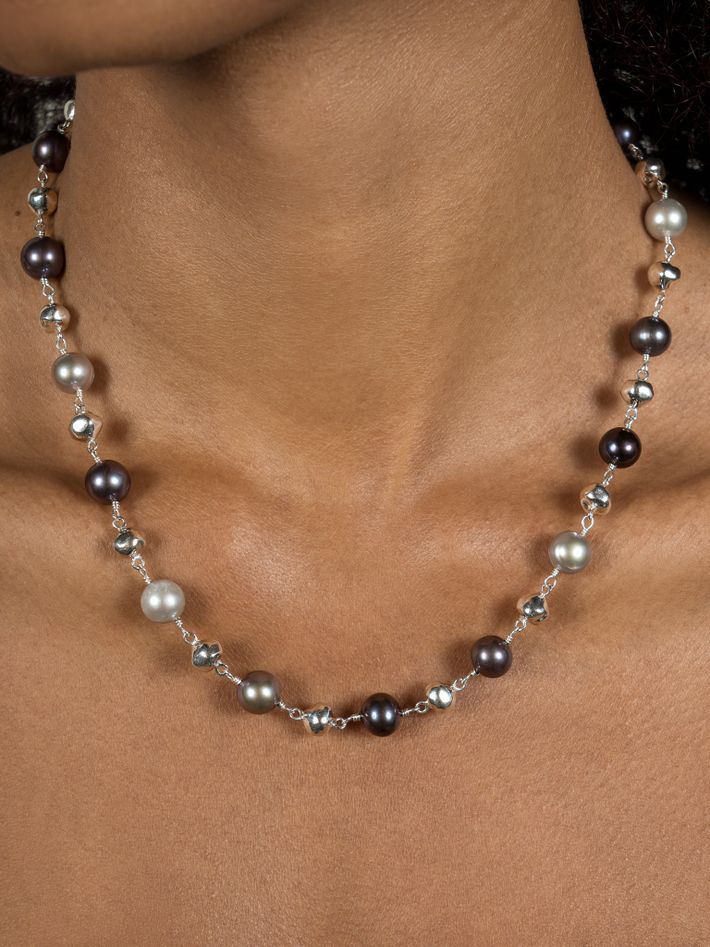 Dower and deals hall pearl necklace