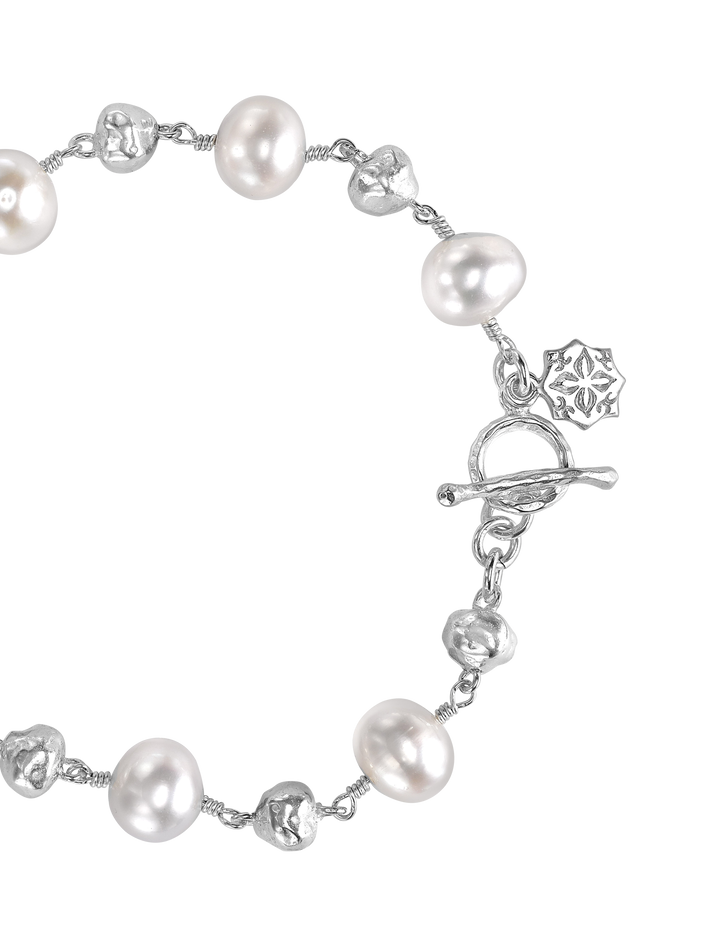 Nugget & white freshwater pearl bracelet