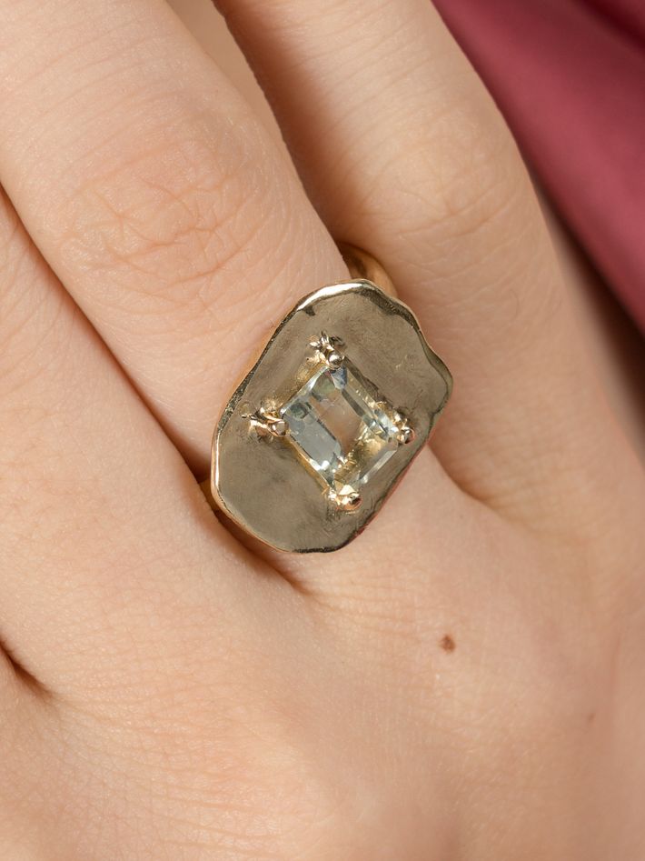 Olivia ring