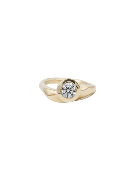 The lovers ring with round diamond photo