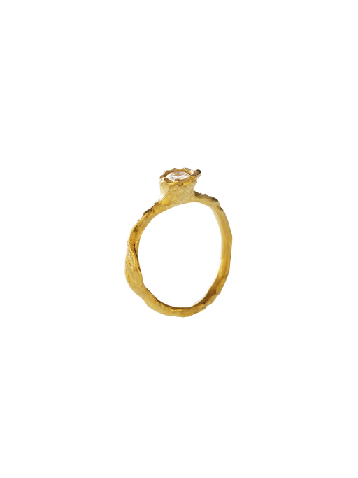 Solitaire diamond ring photo
