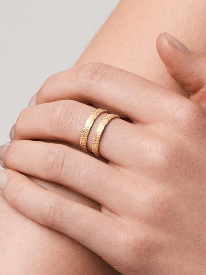 Roxy nude graphic ring