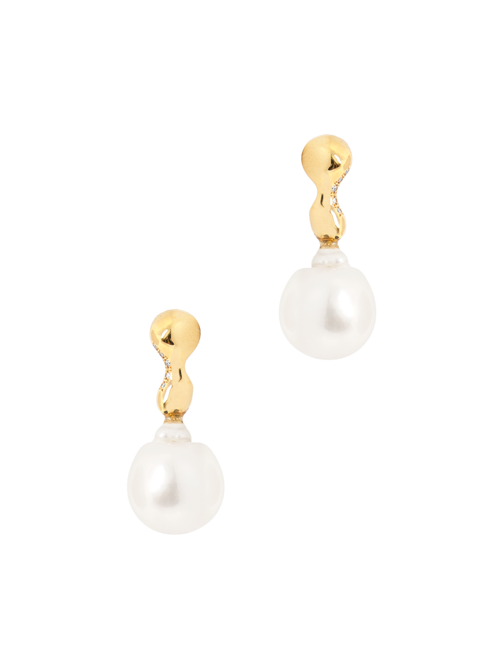 Neso pearl earrings