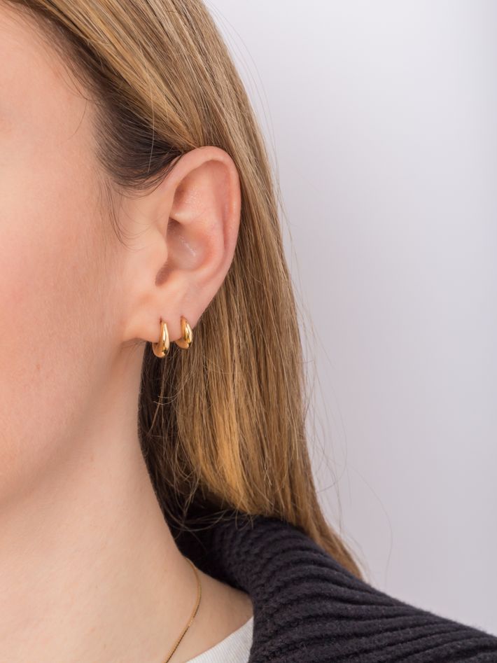 Mini charis earrings