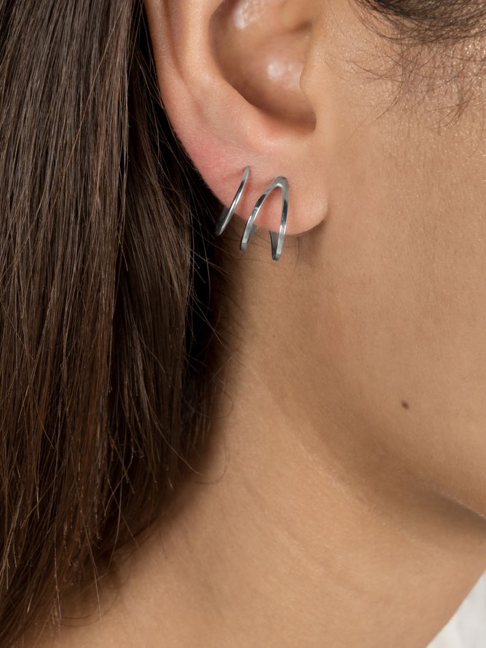 Small double hoops 