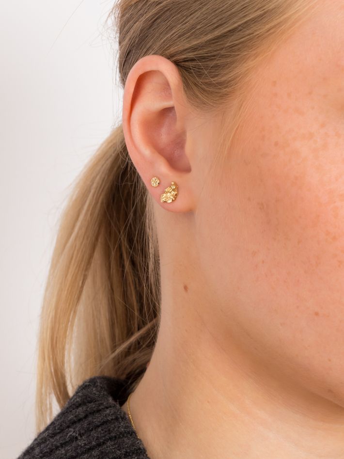 Shard stud earrings IX