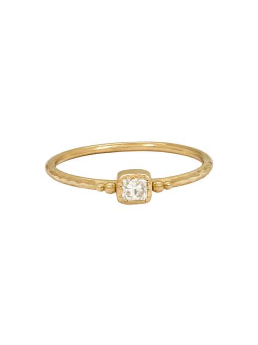 Rhea Ring with 0.22-carat cushion-cut diamond, yellow gold photo