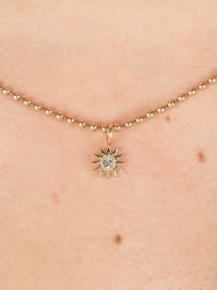 Inverted diamond spur pendant