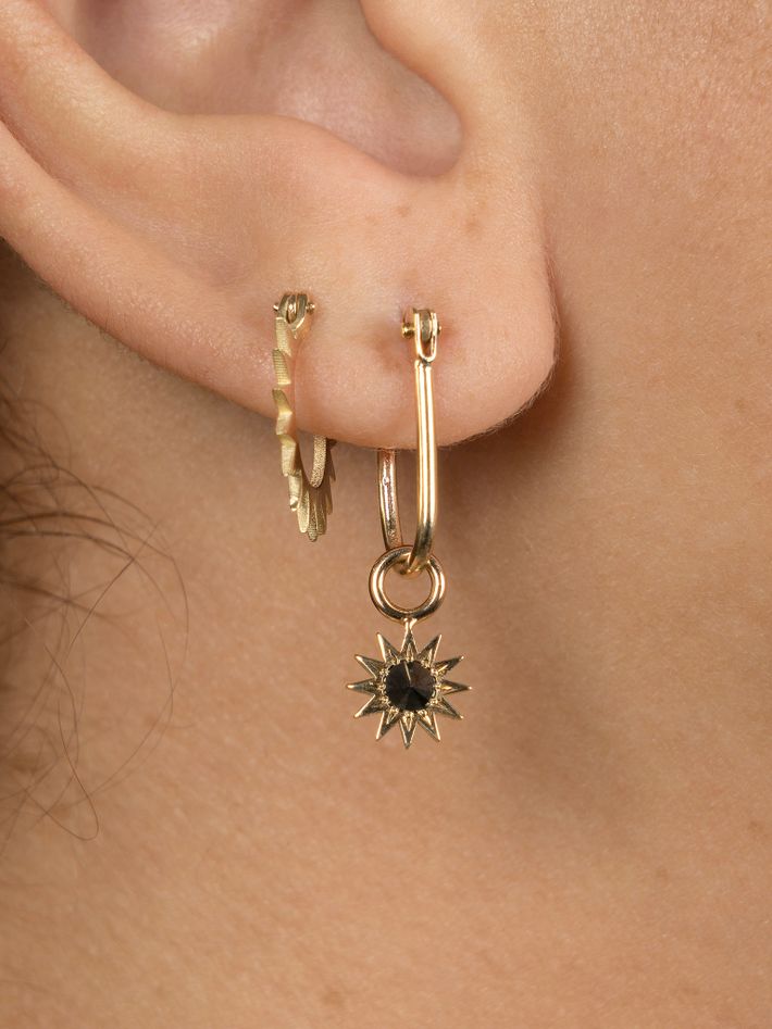 Inverted diamond spur earring