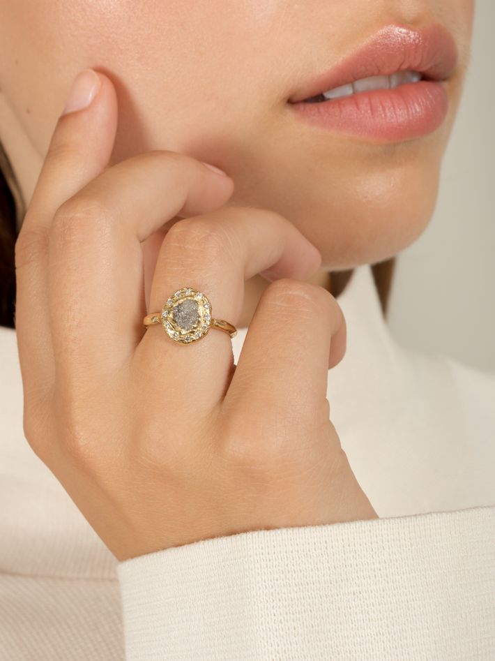 Rough diamond halo ring