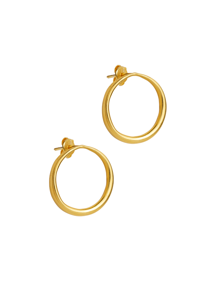 Gold round earrings