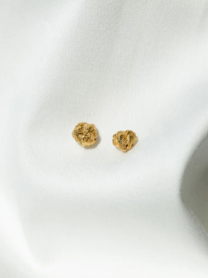 Archaic stud earrings gold vermeil