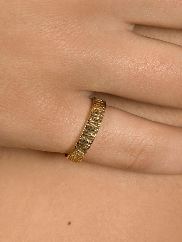 Forest wedding band 14 ct gold / female