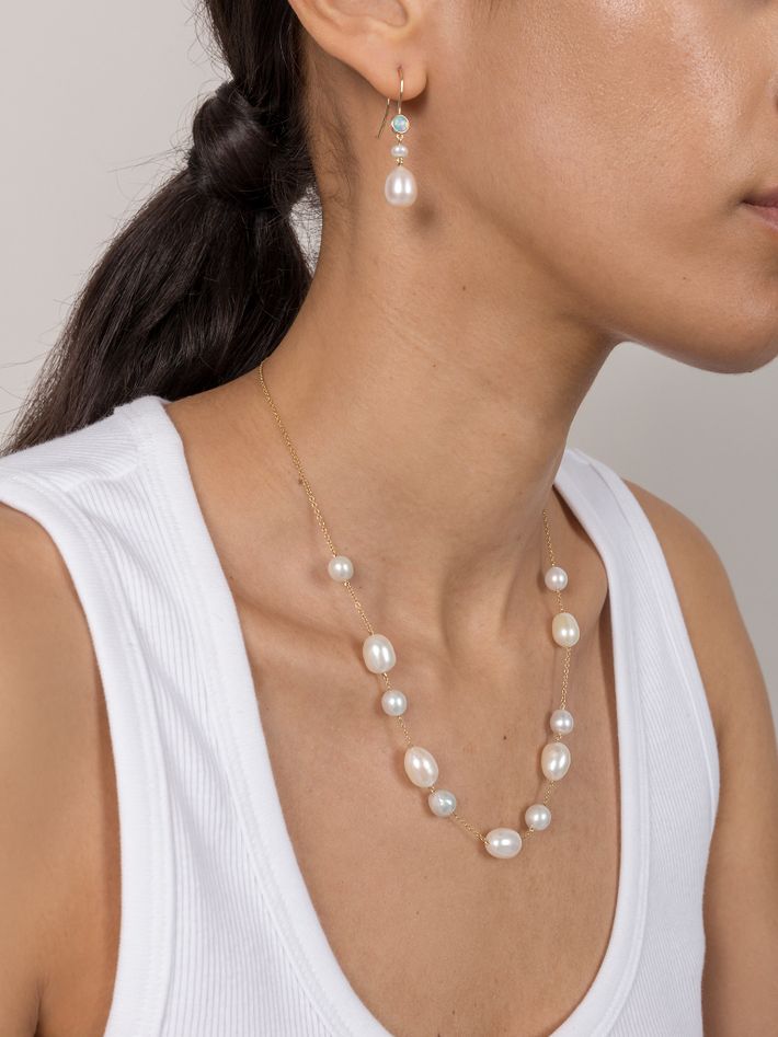 Venus pearl necklace