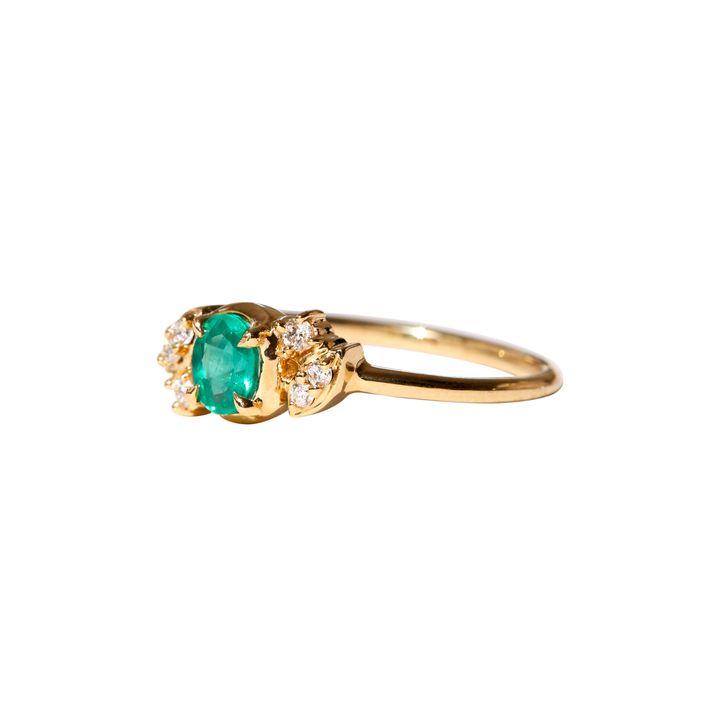 Nova emerald and diamond cluster ring