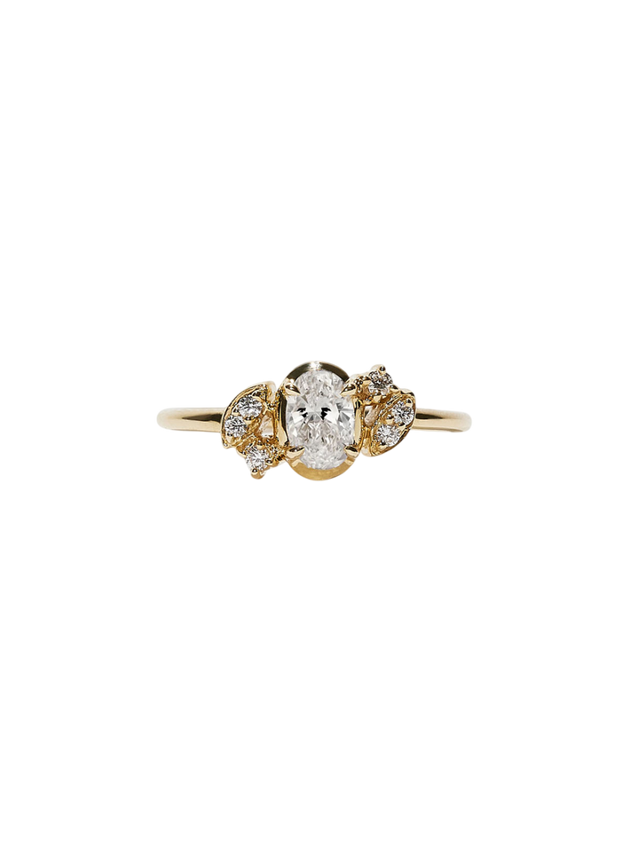 Nova diamond cluster ring