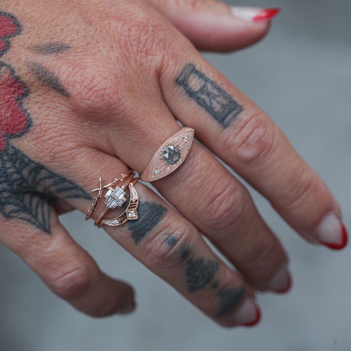 Salt & pepper petite third eye ring (Refurbished)