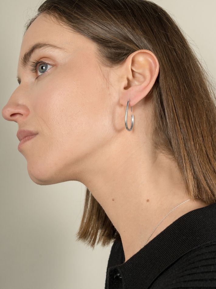 Small oval earrings