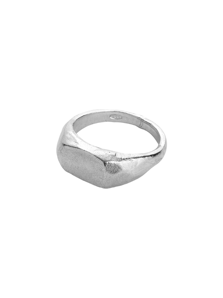 Womans signet ring silver