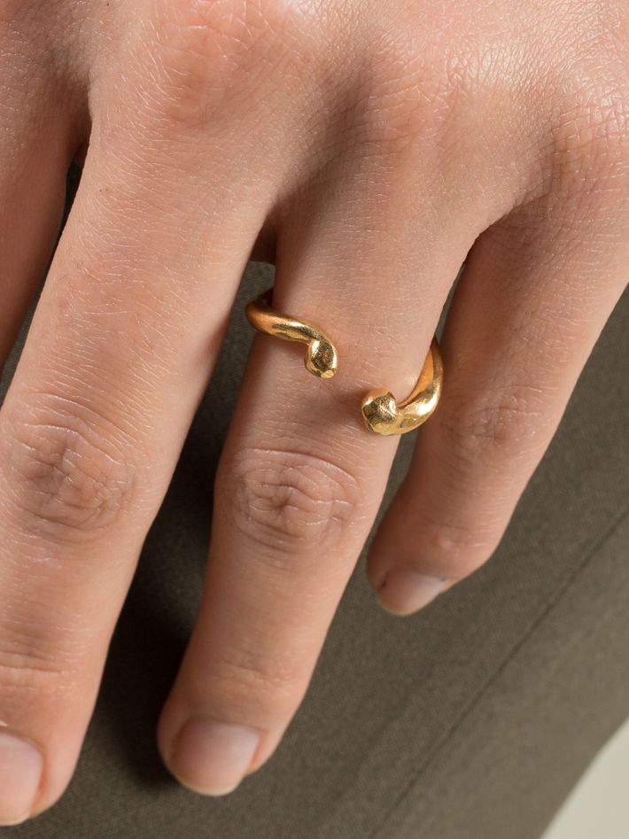 Wave adjustable ring gold