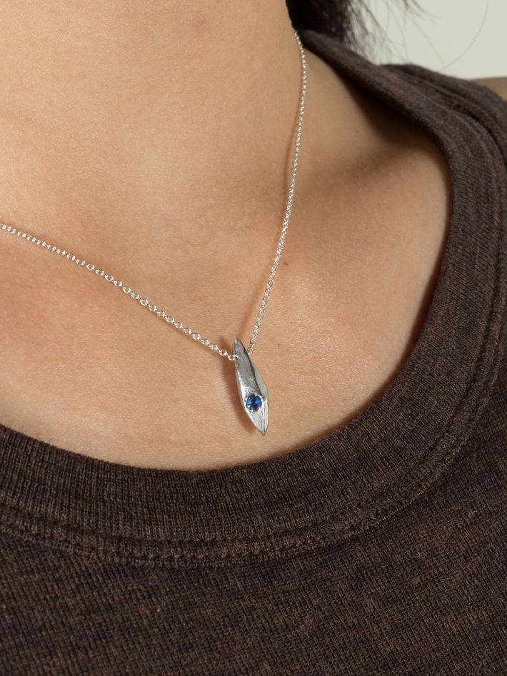 Necklace geometric with sapphire