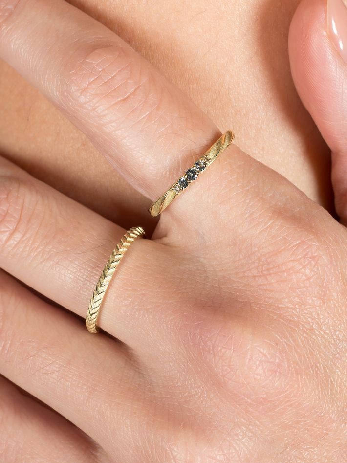 Chauri sapphire and diamond ring