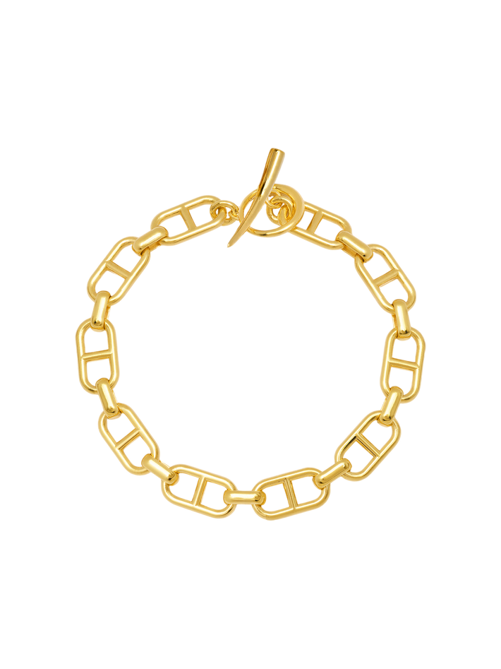 Fine stirrup chain bracelet with tusk clasp