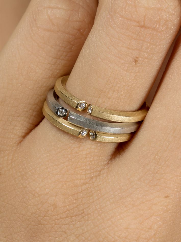 Hex stack ring