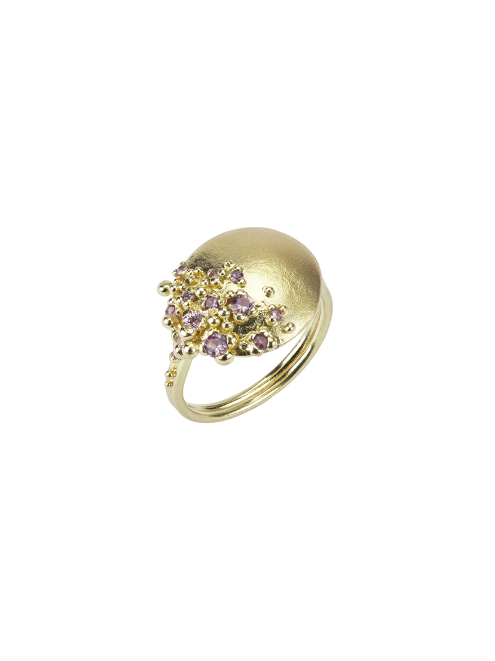 Pink sapphire adorn ring