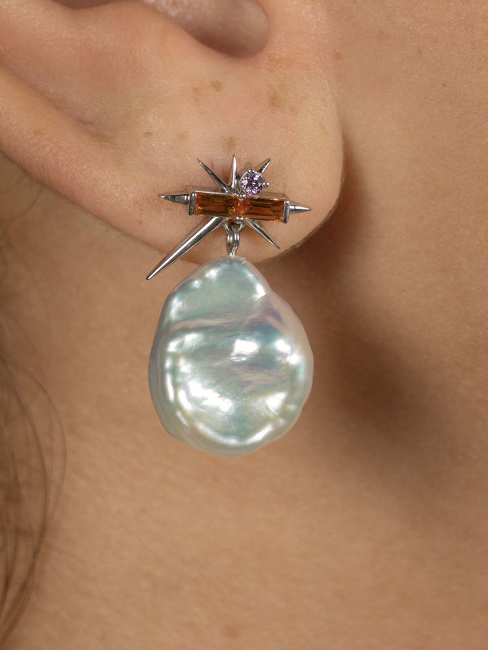 14ct white gold sapphire & baroque pearl drop earrings - spike earrings
