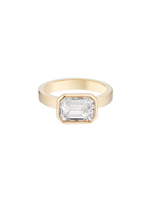 18ct yellow gold emerald cut diamond ring - bezel set  photo