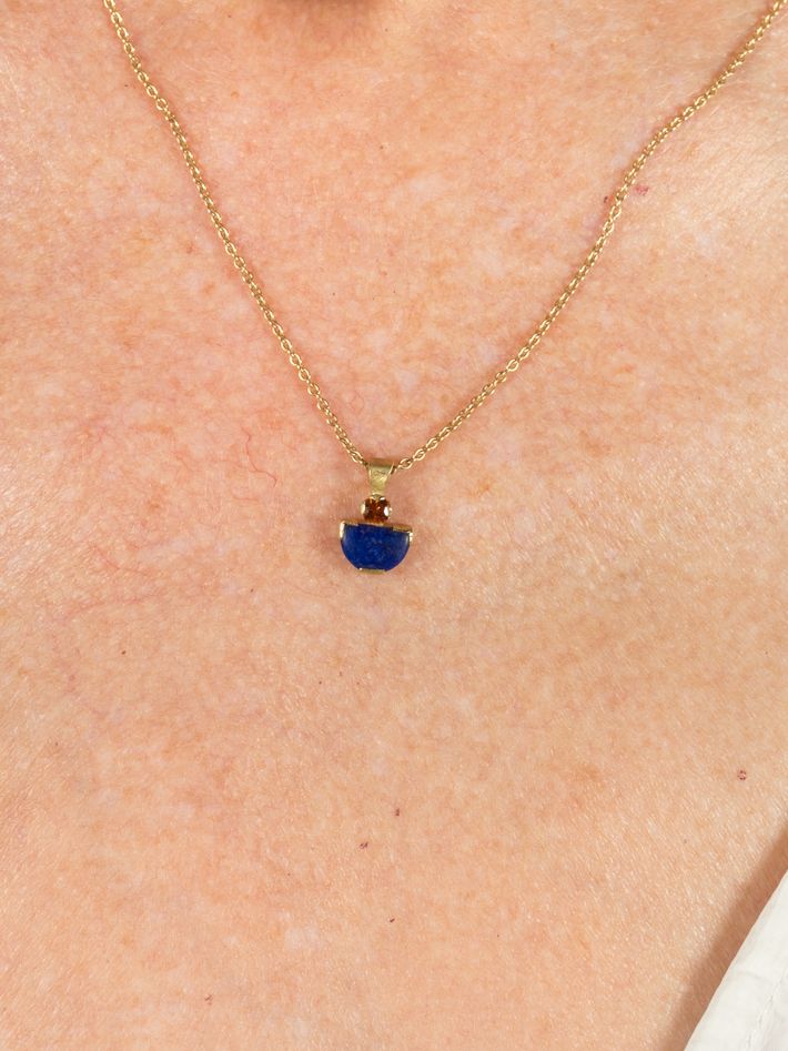 Orange sapphire and lapis mina pendant necklace