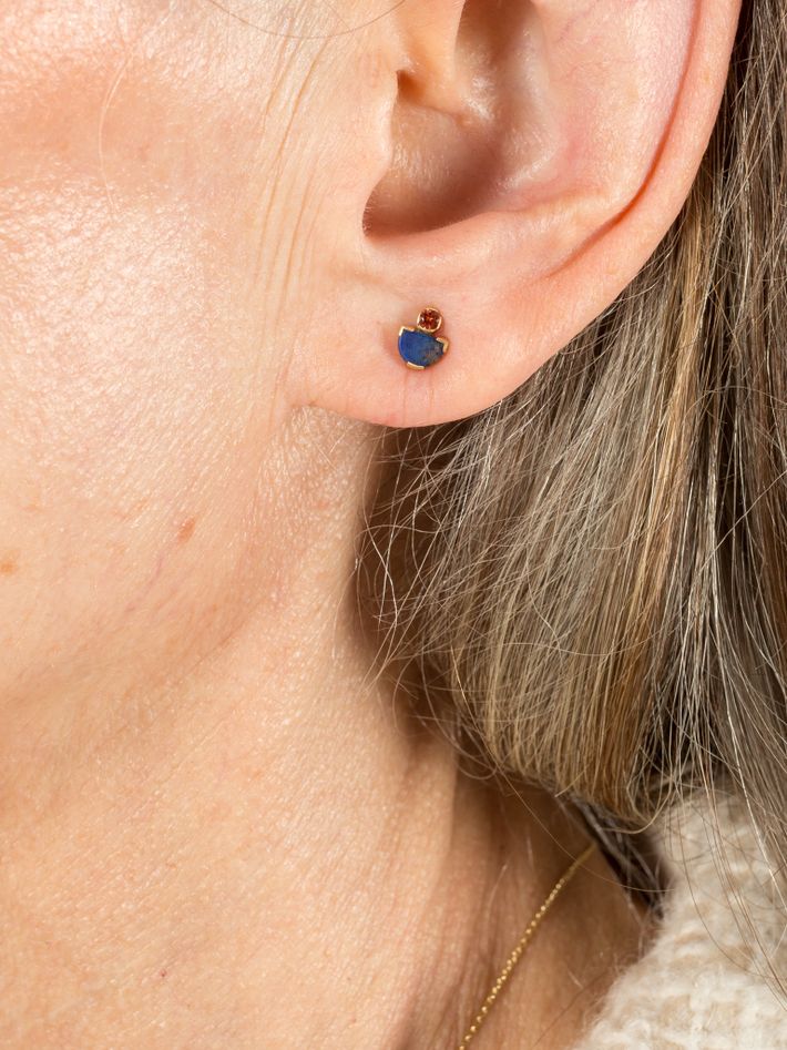 Orange sapphire and lapis mina studs