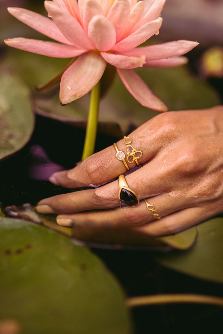 Bazaar stacking ring with four polki diamonds