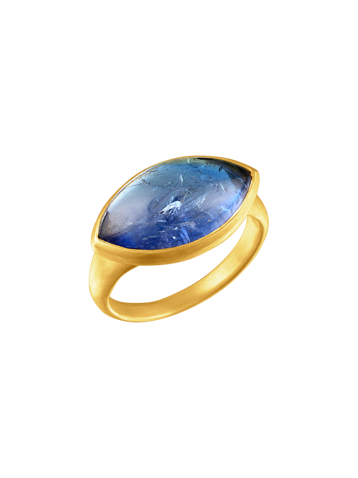 Seed ring in tanzanite