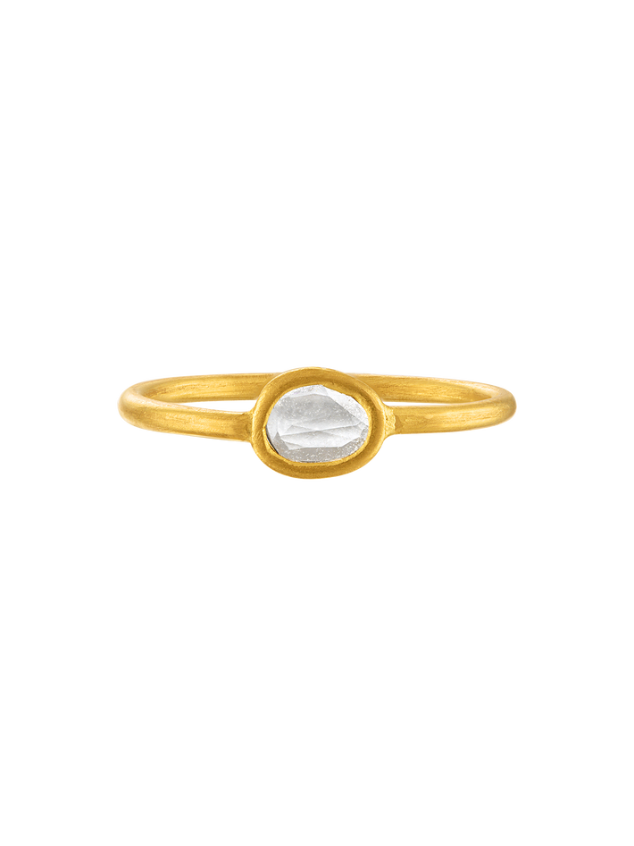 Bazaar stacking ring with a single polki diamond